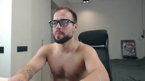 Snapshot of sandro_best chatting on 16, 5, 2026 DeAlex online show from 16, 5, 2026