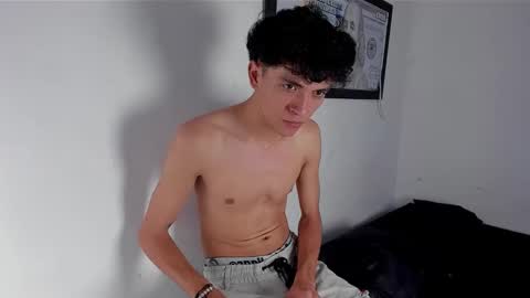 sandy_straw online show from 24, 3, 2026