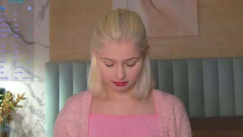 Snapshot of sandyshayes chatting on 6, 7, 2026 Sandy online show from 6, 7, 2026