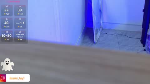 sandyy_tay online show from 1, 11, 2025