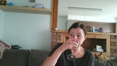 sanroom online show from 22, 9, 2025