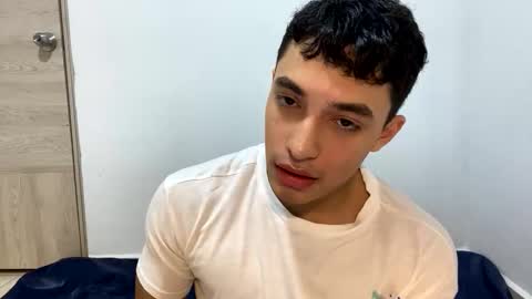 Snapshot of santi36rt chatting on 20, 5, 2026 santi36rt online show from 20, 5, 2026