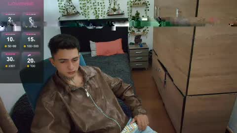 Snapshot of santi_ss chatting on 21, 4, 2026 santi_ss online show from 21, 4, 2026