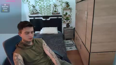 Snapshot of santi_ss chatting on 25, 4, 2026 santi_ss online show from 25, 4, 2026