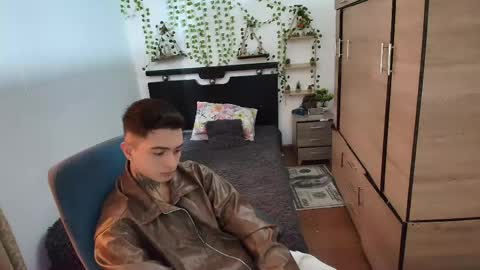 Snapshot of santi_ss chatting on 7, 5, 2026 santi_ss online show from 7, 5, 2026