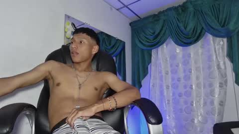 Snapshot of santiago_boyy chatting on 11, 3, 2025 Thiago online show from 11, 3, 2025