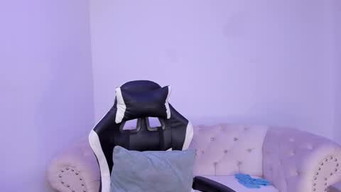 santiago_huntt online show from 21, 11, 2025