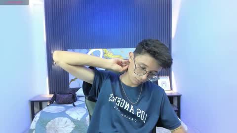 santiago_russo18 online show from 17, 2, 2026