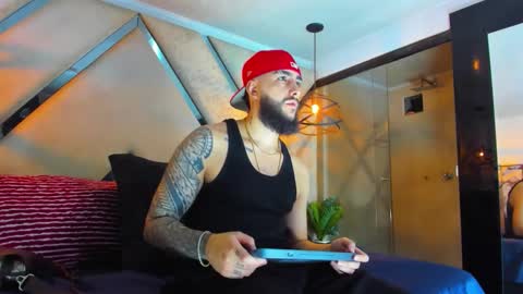 Snapshot of santiagohincapiie chatting on 25, 2, 2026 Santiago Hincapiie online show from 25, 2, 2026