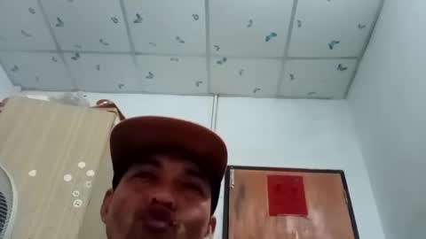 santichai561323 online show from 6, 2, 2025