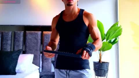 Santiago Seans online show from 3, 3, 2026