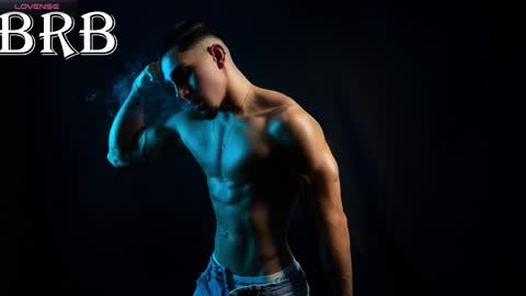 Santiago Seans online show from 7, 3, 2026