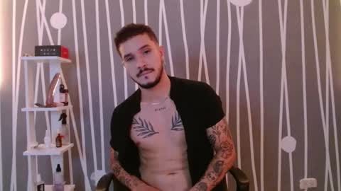 Snapshot of santti_torres chatting on 5, 3, 2025 Santy Torres online show from 5, 3, 2025