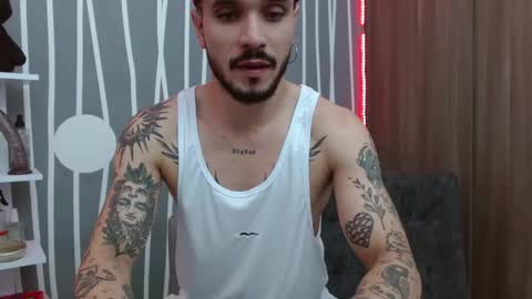 Snapshot of santti_torres chatting on 2, 10, 2025 Santy Torres online show from 2, 10, 2025