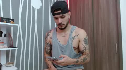 Snapshot of santti_torres chatting on 23, 11, 2025 Santy Torres online show from 23, 11, 2025