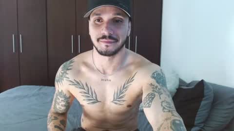 Snapshot of santti_torres chatting on 30, 6, 2026 Santy Torres online show from 30, 6, 2026