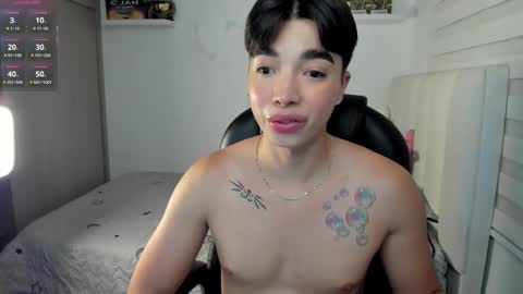 Mr. Santiago online show from 14, 12, 2025