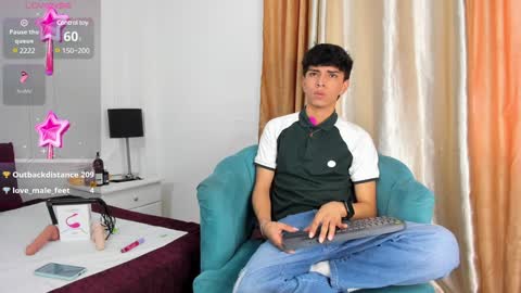 Snapshot of santy_carrington chatting on 11, 1, 2025 Santiago Carrington online show from 11, 1, 2025