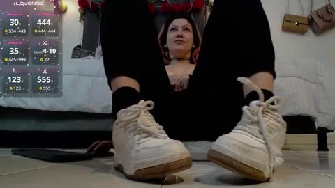 sanyaseraphine0 online show from 27, 3, 2026