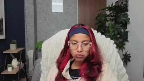 Snapshot of saphiire_ chatting on 28, 4, 2026 saphi online show from 28, 4, 2026