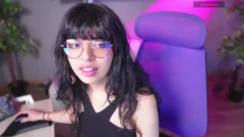 Snapshot of saphyralux chatting on 8, 7, 2026 saphyralux online show from 8, 7, 2026