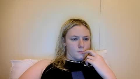 Snapshot of sara9920 chatting on 21, 4, 2026 sara9920 online show from 21, 4, 2026