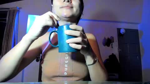 Snapshot of sara_221 chatting on 14, 1, 2025 Sara online show from 14, 1, 2025