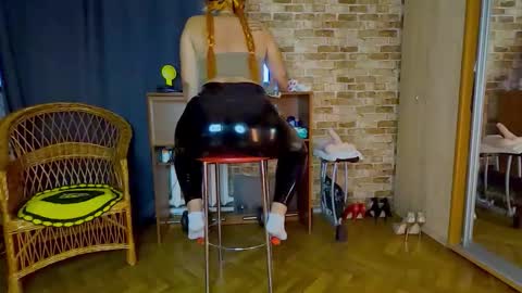 Snapshot of sara__foxy chatting on 24, 5, 2026 sara foxy online show from 24, 5, 2026