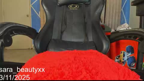 Snapshot of sara_beautyxx chatting on 3, 11, 2025 I am Sofia GEMINIS  online show from 3, 11, 2025