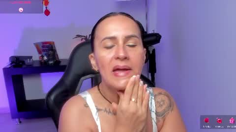 Snapshot of sara_charmy chatting on 23, 6, 2026 online show from 23, 6, 2026