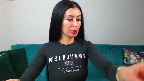 Snapshot of sara_daisy chatting on 7, 2, 2026 Im Sara I am happy to be here online show from 7, 2, 2026