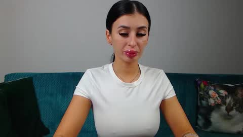 Snapshot of sara_daisy chatting on 24, 2, 2026 Im Sara I am happy to be here online show from 24, 2, 2026