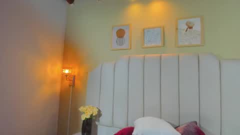 Snapshot of sara_hannks chatting on 11, 4, 2026 sara_hannks online show from 11, 4, 2026