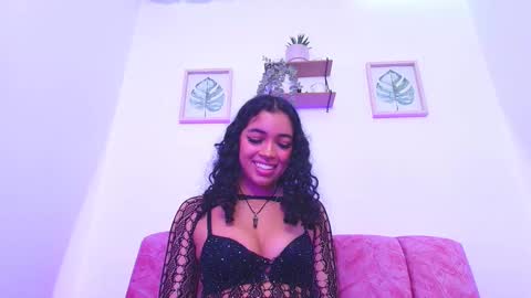 Snapshot of sara_jhonsonn chatting on 11, 1, 2025 Sara Jhonson online show from 11, 1, 2025