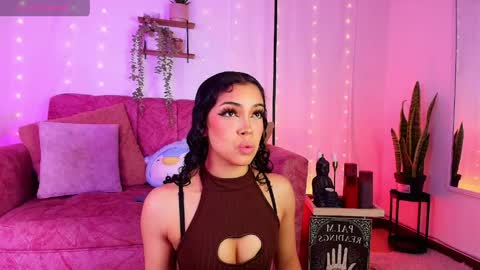 Snapshot of sara_jhonsonn chatting on 12, 5, 2026 Sara Jhonson online show from 12, 5, 2026