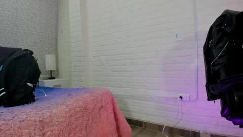 Sara Love online show from 17, 4, 2026