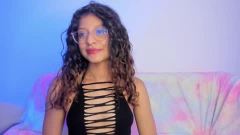 Sara  online show from 1, 11, 2025