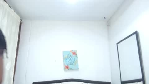 Snapshot of sara_marks chatting on 18, 4, 2026 S A R A online show from 18, 4, 2026