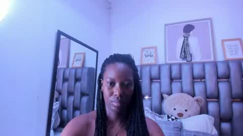 Snapshot of sara_marks chatting on 10, 7, 2026 S A R A online show from 10, 7, 2026