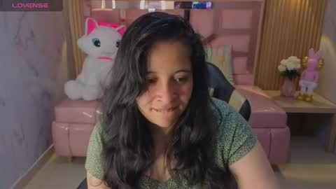 Snapshot of sara_tellez_s chatting on 7, 7, 2026 Sara T. online show from 7, 7, 2026