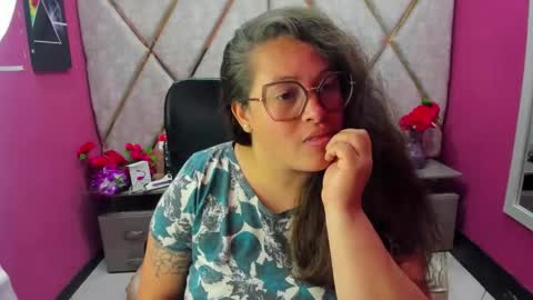 Snapshot of sara_thonson_ chatting on 18, 4, 2026 sara_thonson_ online show from 18, 4, 2026