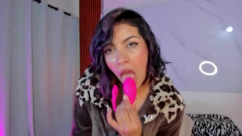 sara_zc online show from 12, 1, 2026