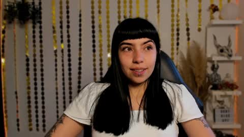 Snapshot of saraadesire chatting on 7, 1, 2025 Sara online show from 7, 1, 2025