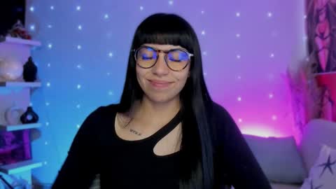 Snapshot of saraadesire chatting on 23, 10, 2025 Sara online show from 23, 10, 2025