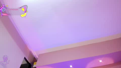 SaraAvila  online show from 15, 9, 2025