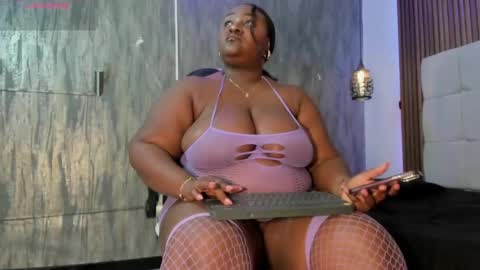 Snapshot of saraby_blandon chatting on 25, 4, 2026 online show from 25, 4, 2026