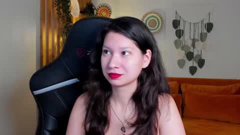 SaraDenars online show from 26, 11, 2025