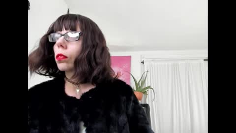 Sara Desire online show from 11, 2, 2025