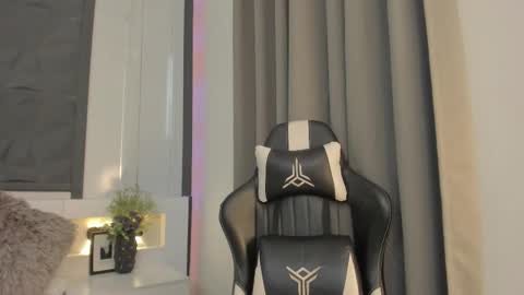  Sara Gomez  online show from 11, 2, 2026