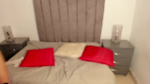 sarah__bigboobs online show from 18, 1, 2025